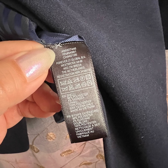 Forever 21 Navy Blue Blazer - Picture 6 of 6